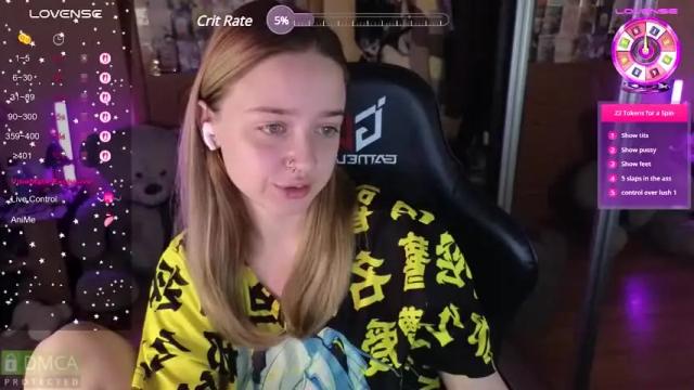 Image 8 of queen_kitty1818 Stream on Chaturbate on 19 days ago