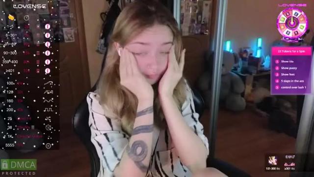 Image 4 of queen_kitty1818 Stream on Chaturbate on 6 days ago