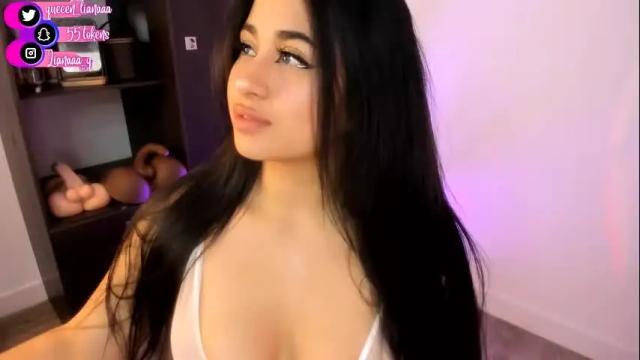Image 11 of queen_liana Stream on Chaturbate on 1 month ago