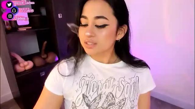 Image 3 of queen_liana Stream on Chaturbate on 3 days ago