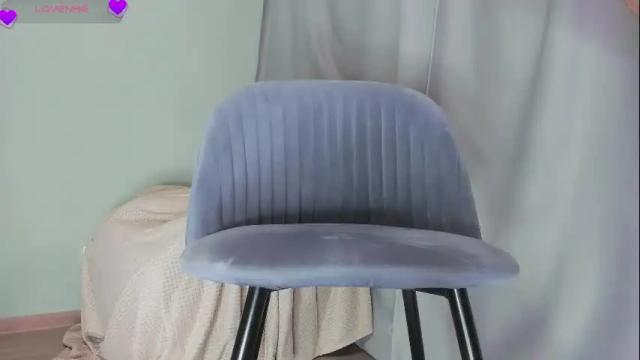 Image 7 of queen_nylon Stream on Chaturbate on 3 months ago