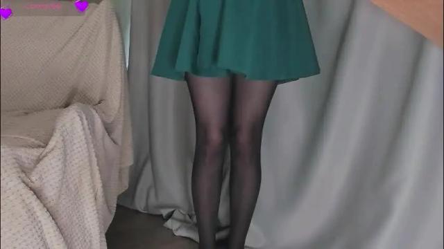 Image 3 of queen_nylon Stream on Chaturbate on 2 months ago