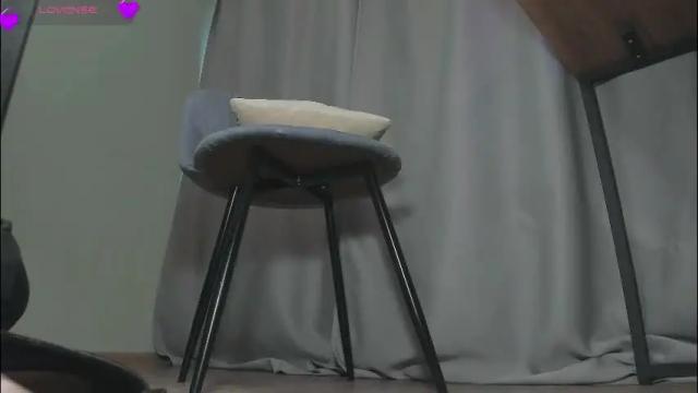 Image 2 of queen_nylon Stream on Chaturbate on 1 month ago