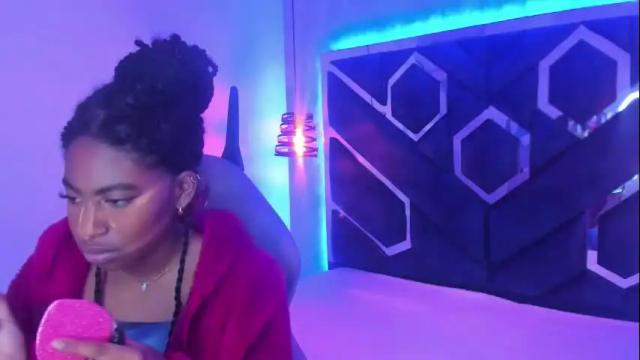 Image 10 of queen_perla_ Stream on Chaturbate on 1 month ago