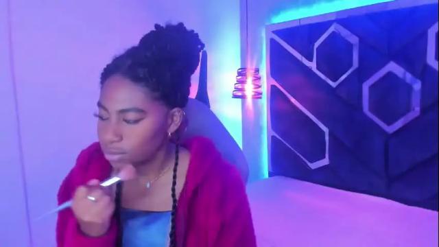 Image 12 of queen_perla_ Stream on Chaturbate on 1 month ago
