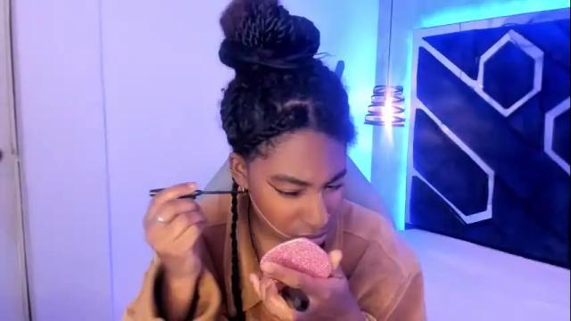 Image 10 of queen_perla_ Stream on Chaturbate on 1 month ago