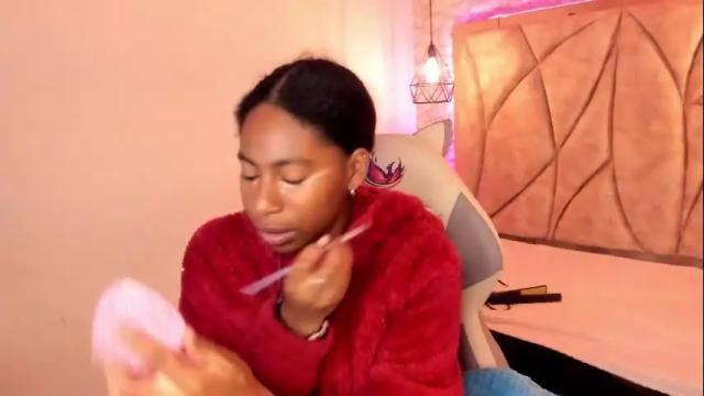 Image 10 of queen_perla_ Stream on Chaturbate on 1 month ago