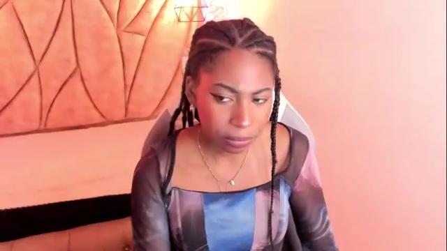 Image 6 of queen_perla_ Stream on Chaturbate on 1 month ago