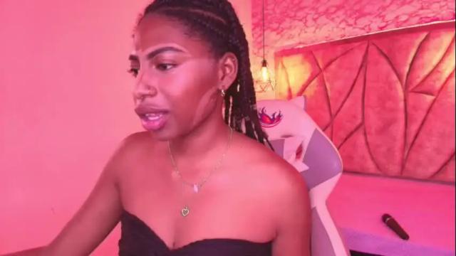 Image 8 of queen_perla_ Stream on Chaturbate on 18 days ago