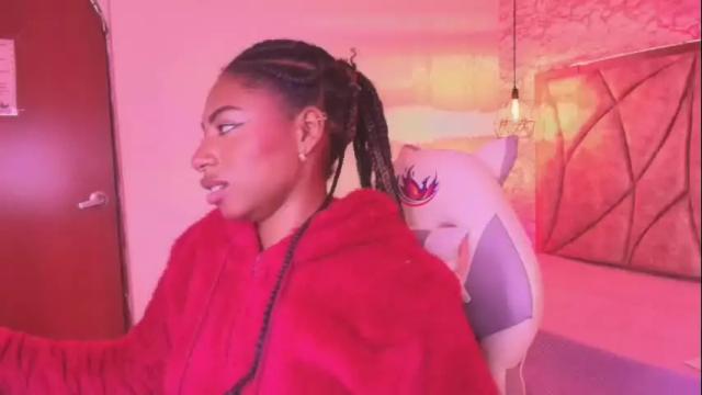Image 7 of queen_perla_ Stream on Chaturbate on 16 days ago