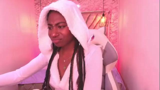 Image 3 of queen_perla_ Stream on Chaturbate on 15 days ago