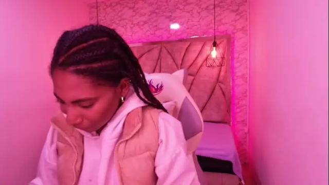 Image 11 of queen_perla_ Stream on Chaturbate on 14 days ago