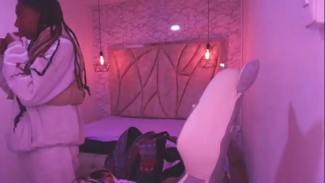 Image 8 of queen_perla_ Stream on Chaturbate on 14 days ago