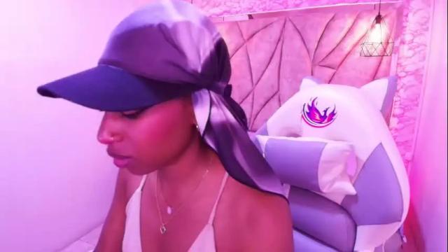Image 6 of queen_perla_ Stream on Chaturbate on 8 days ago