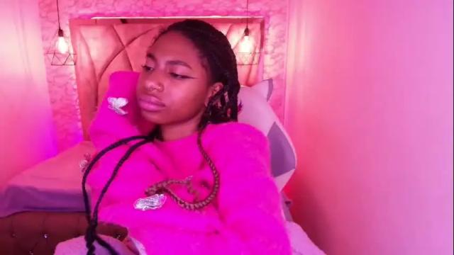 Image 7 of queen_perla_ Stream on Chaturbate on 6 days ago