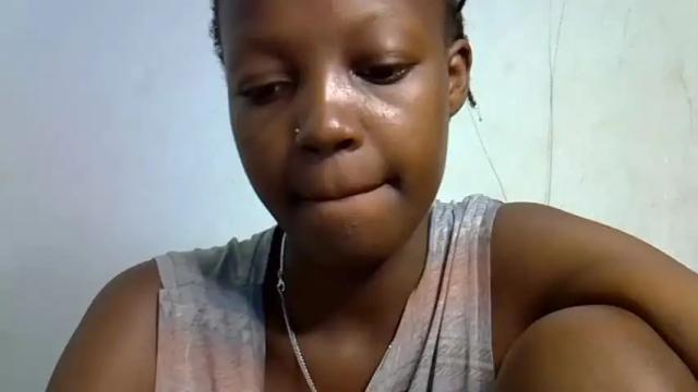 Image 12 of queen_tit Stream on Chaturbate on 18 months ago