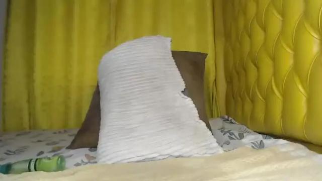 Image 3 of queen_tweakingbae Stream on Chaturbate on 13 months ago