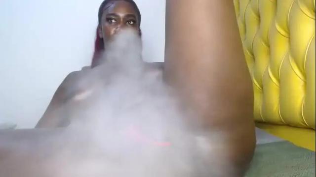 Image 8 of queen_tweakingbae Stream on Chaturbate on 1 month ago