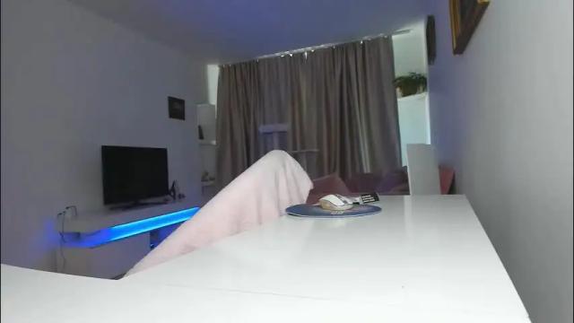 Image 7 of queen_yasmine Stream on Chaturbate on 2 months ago