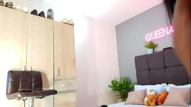 Image 10 of queenaliice Stream on Chaturbate on 20 days ago