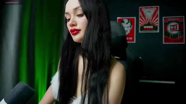 Image 10 of queenaliss Stream on Chaturbate on 1 month ago
