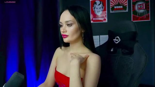 Image 10 of queenaliss Stream on Chaturbate on 16 days ago