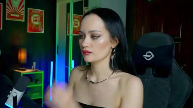 Thumbnail 1, queenaliss's Stream at Chaturbate, 1 month ago