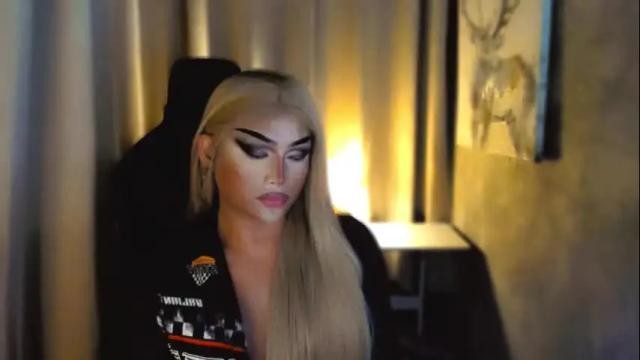 Image 10 of queenarthalia Stream on Chaturbate on 1 month ago