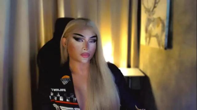 Image 11 of queenarthalia Stream on Chaturbate on 1 month ago