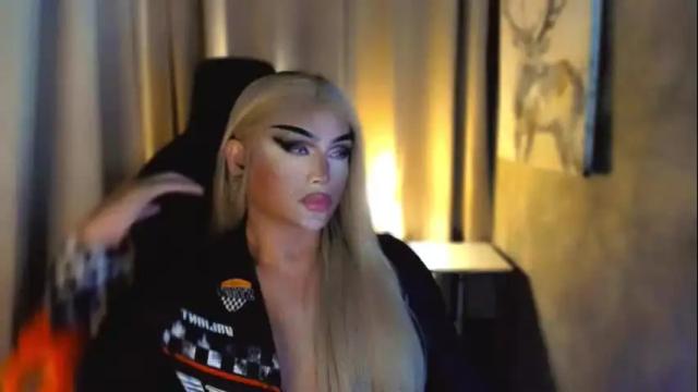 Image 12 of queenarthalia Stream on Chaturbate on 1 month ago