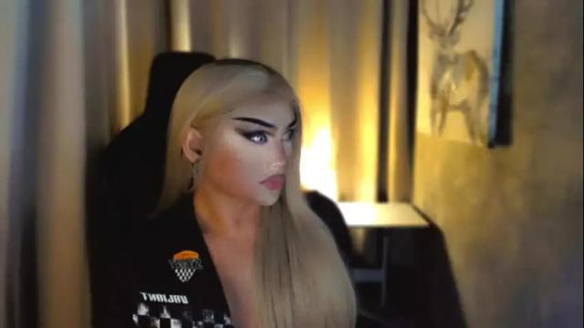 Image 6 of queenarthalia Stream on Chaturbate on 1 month ago