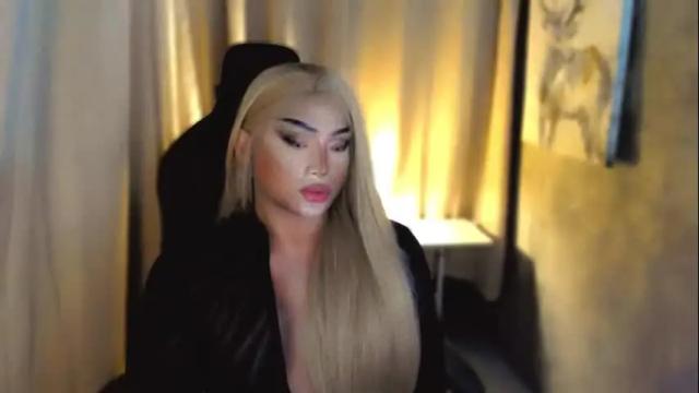 Image 10 of queenarthalia Stream on Chaturbate on 9 days ago