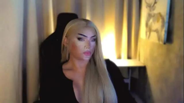 Image 6 of queenarthalia Stream on Chaturbate on 5 days ago