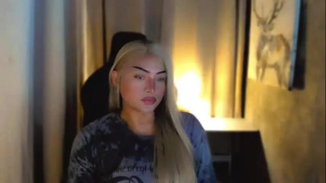 Image 8 of queenarthalia Stream on Chaturbate on 2 days ago