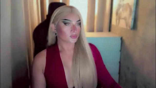 Image 10 of queenarthalia Stream on Chaturbate on 2 months ago
