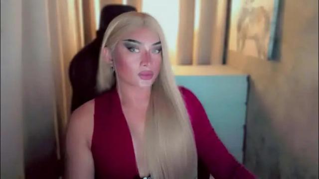 Image 3 of queenarthalia Stream on Chaturbate on 2 months ago