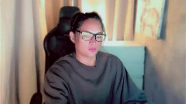 Image 3 of queenarthalia Stream on Chaturbate on 1 month ago