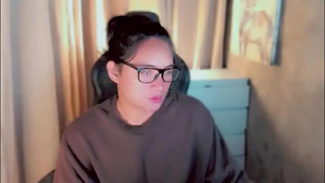 Image 4 of queenarthalia Stream on Chaturbate on 1 month ago
