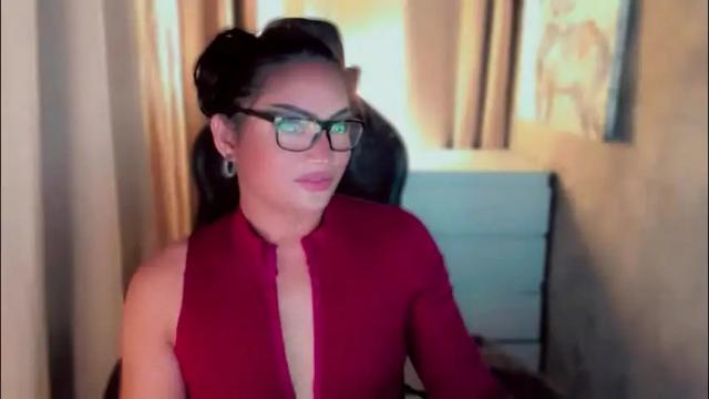 Image 4 of queenarthalia Stream on Chaturbate on 1 month ago