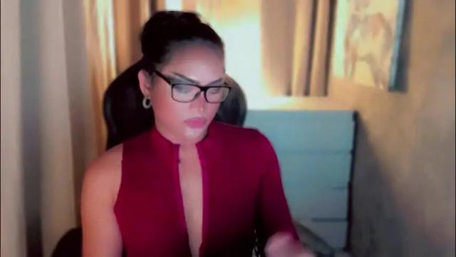 Image 8 of queenarthalia Stream on Chaturbate on 1 month ago