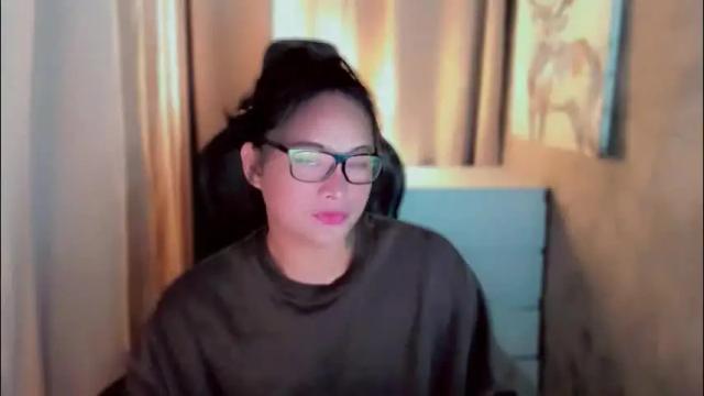 Image 2 of queenarthalia Stream on Chaturbate on 1 month ago