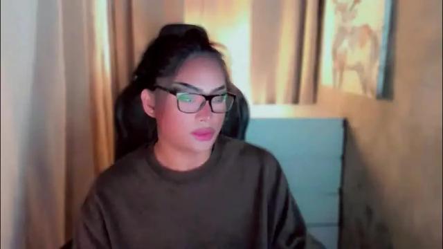 Image 2 of queenarthalia Stream on Chaturbate on 1 month ago