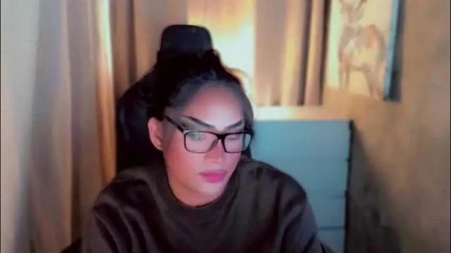 Image 7 of queenarthalia Stream on Chaturbate on 1 month ago