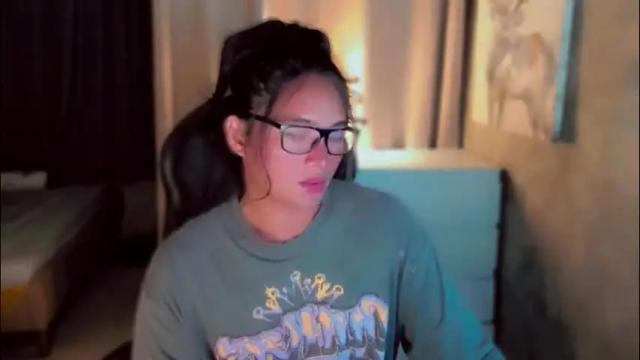 Image 6 of queenarthalia Stream on Chaturbate on 27 days ago