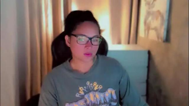 Image 11 of queenarthalia Stream on Chaturbate on 23 days ago