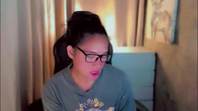 Image 12 of queenarthalia Stream on Chaturbate on 23 days ago