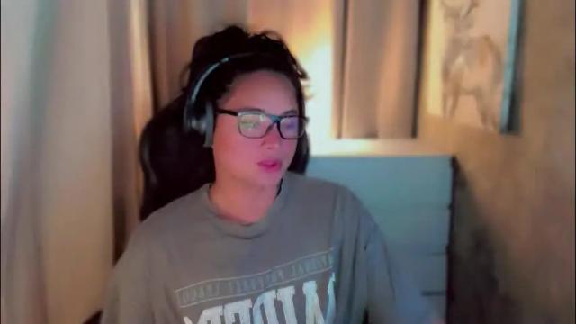 Image 10 of queenarthalia Stream on Chaturbate on 2 months ago