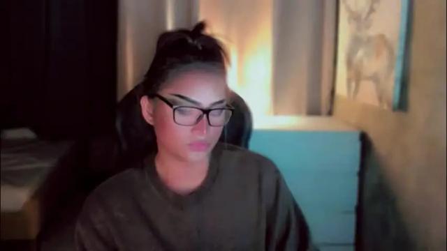 Image 10 of queenarthalia Stream on Chaturbate on 1 month ago