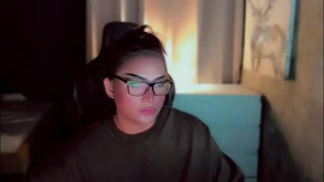 Image 7 of queenarthalia Stream on Chaturbate on 1 month ago