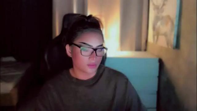 Image 8 of queenarthalia Stream on Chaturbate on 1 month ago